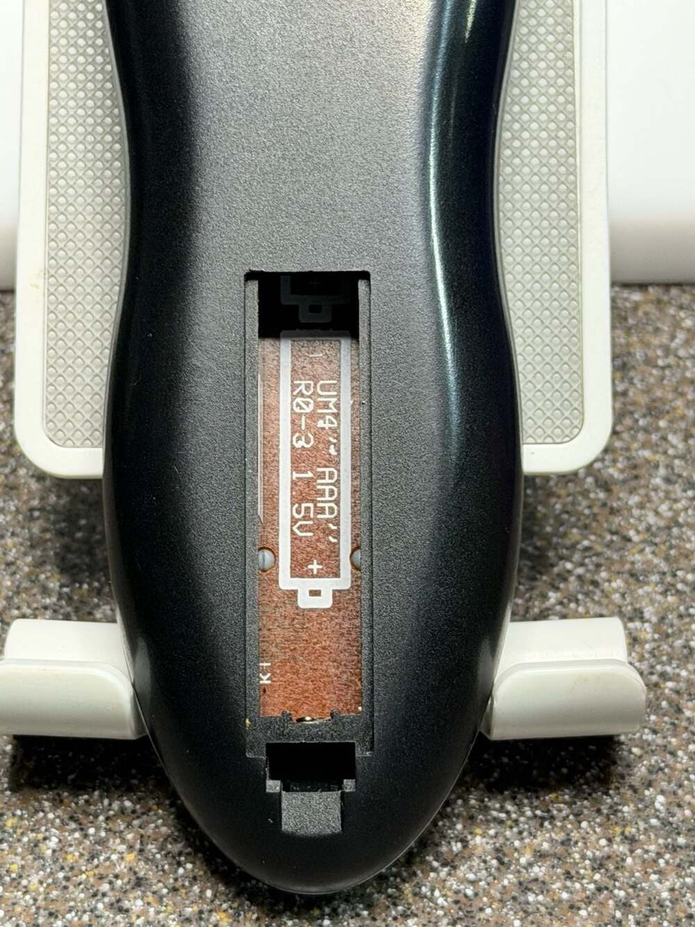 GE Universal Remote Control Silver - Picture 5 of 6